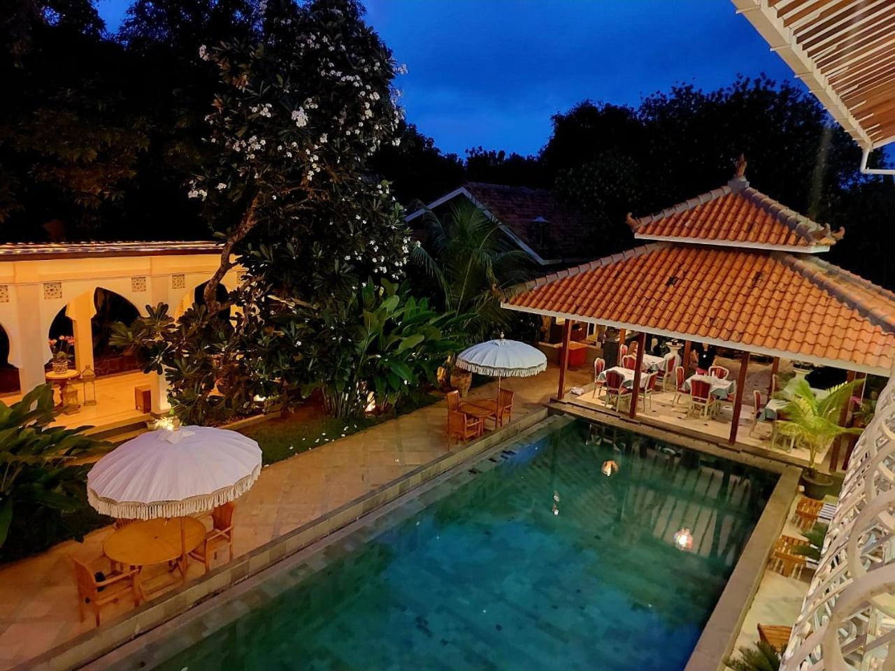Blue Garden Boutique Hotel Jepara Eksteriør billede